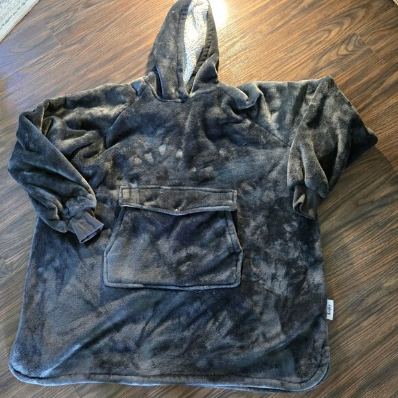 KRIFEY Gray Crushed Velvet & Fleece Blanket Hoodie NWOT ONE SIZE - Picture 1 of 6